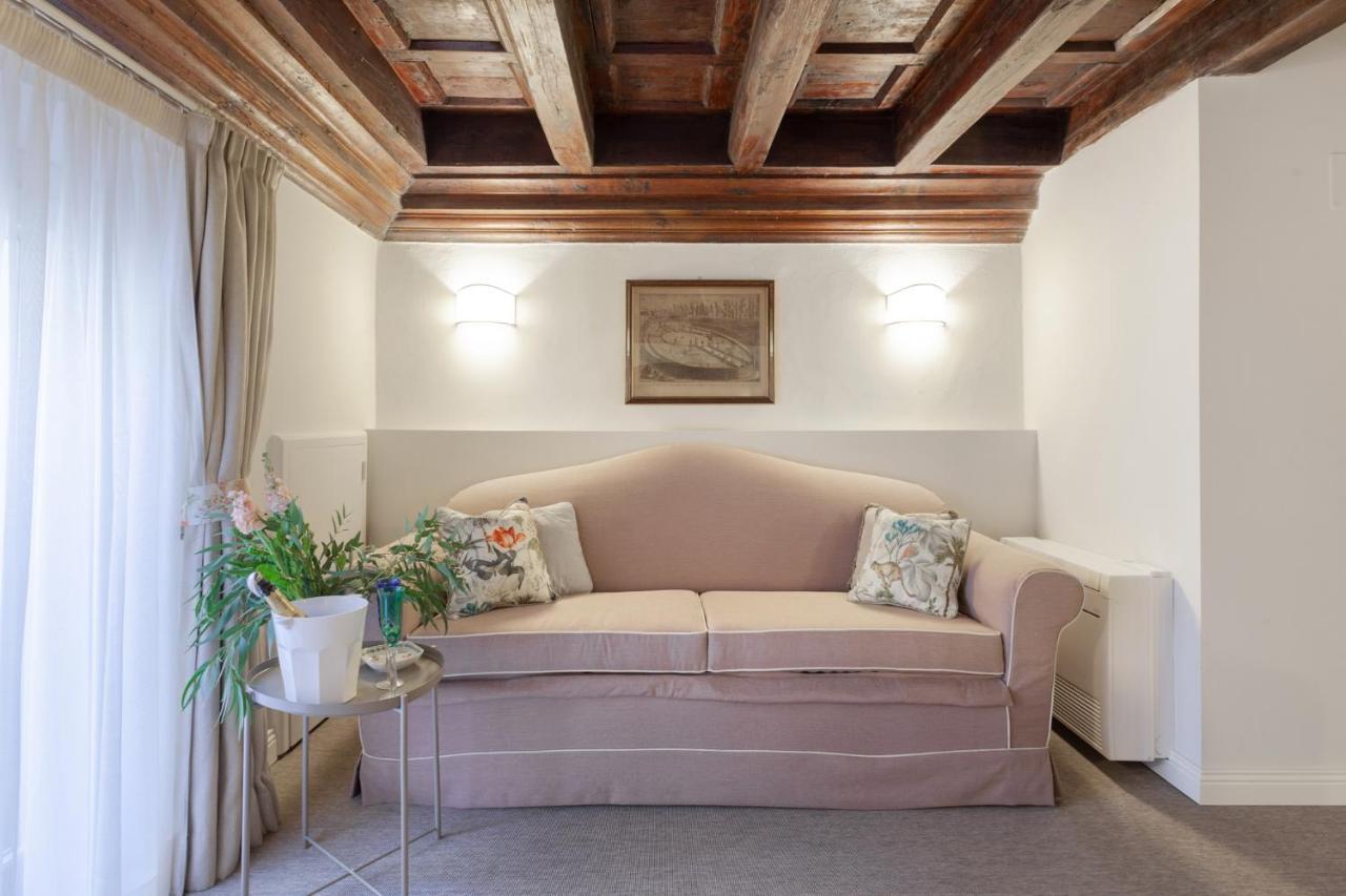 Apartment S. Spirito Flat Florenz